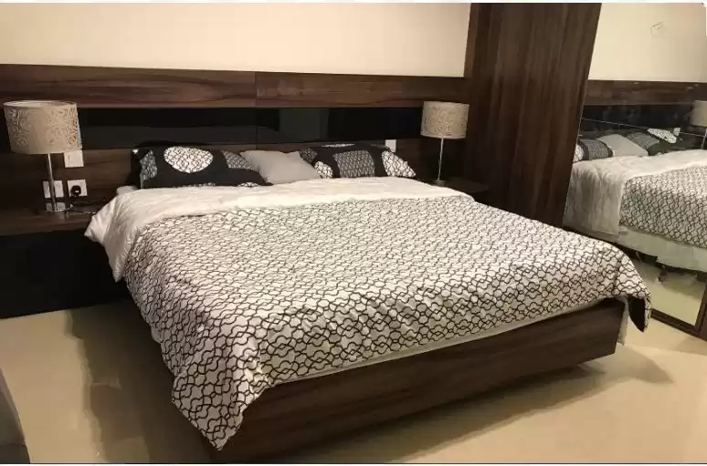 yerleşim Hazır Mülk 3 yatak odası F/F Apartman  kiralık içinde Al Sadd , Doha #12932 - 1  image 